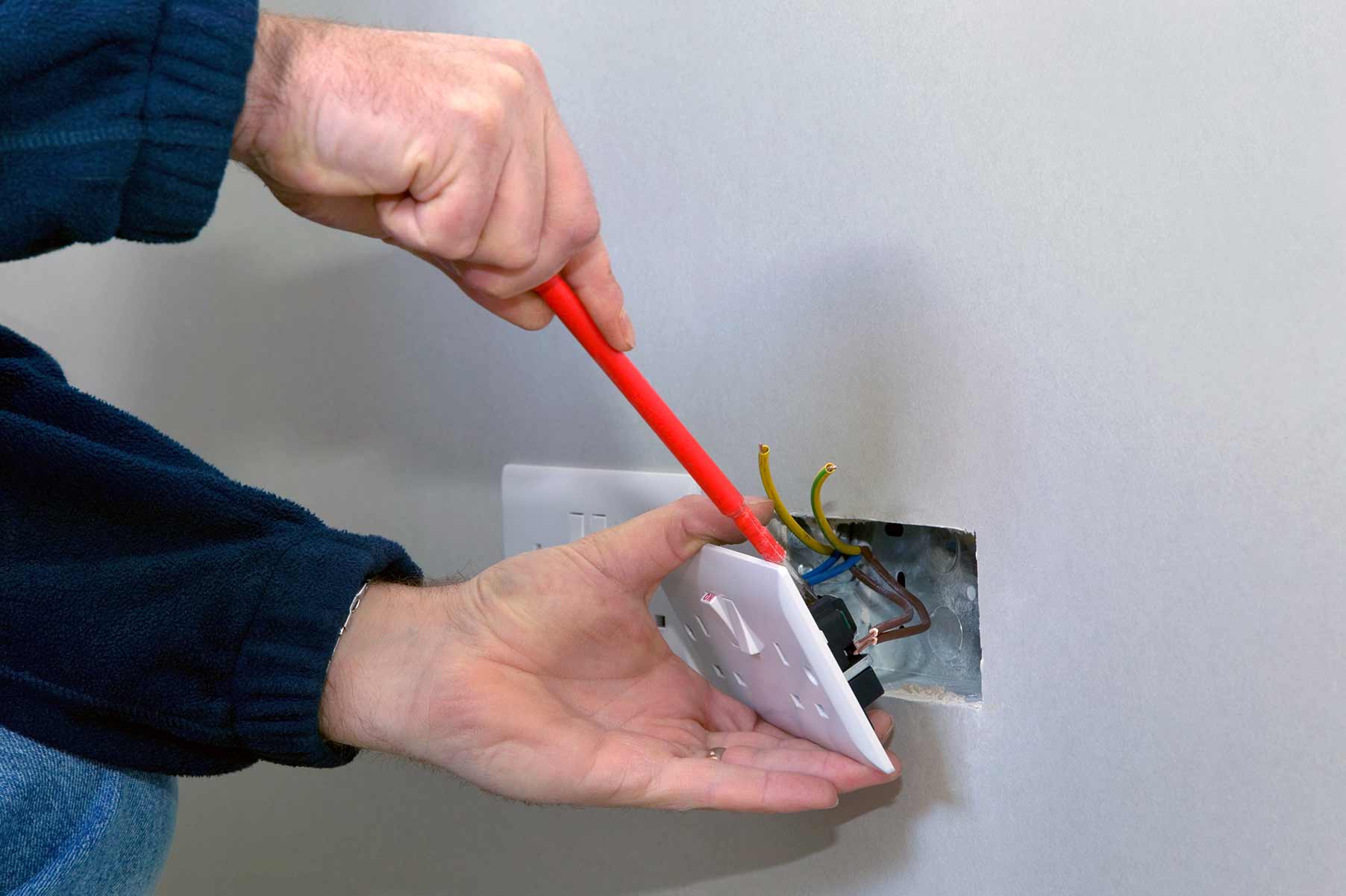 Our electricians can install plug sockets for domestic and commercial proeprties in Wycombe and the local area. 
